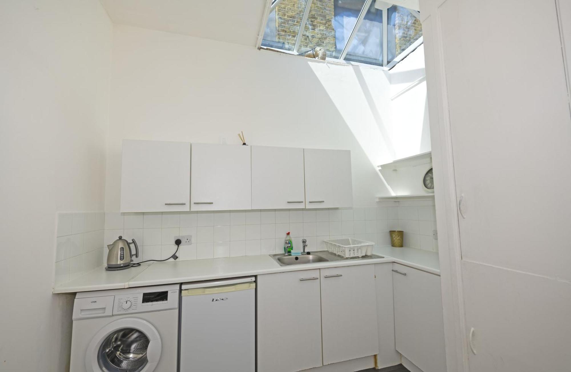 Flat In Clapham Budget Friendly Stay Londra Esterno foto