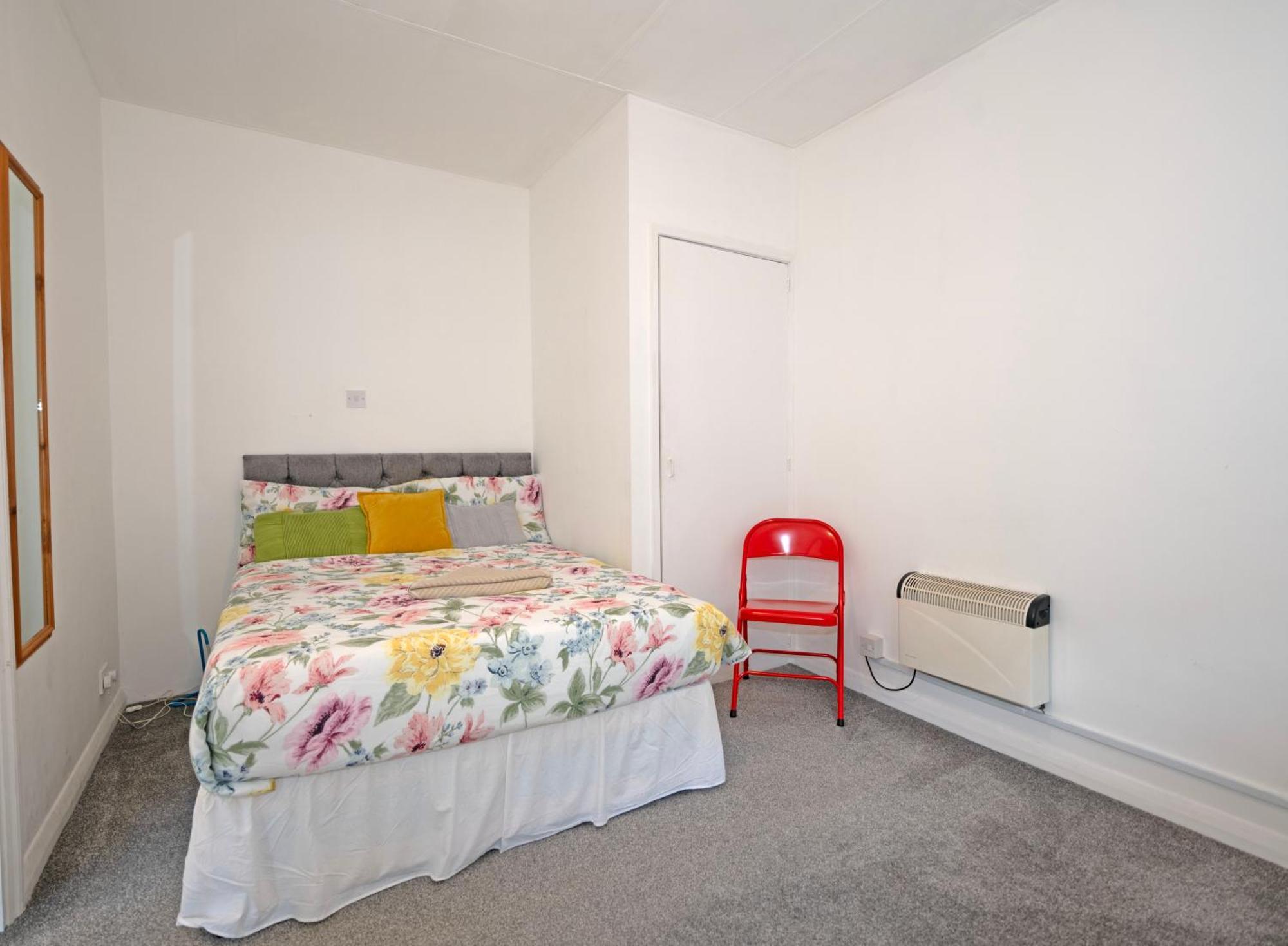 Flat In Clapham Budget Friendly Stay Londra Esterno foto